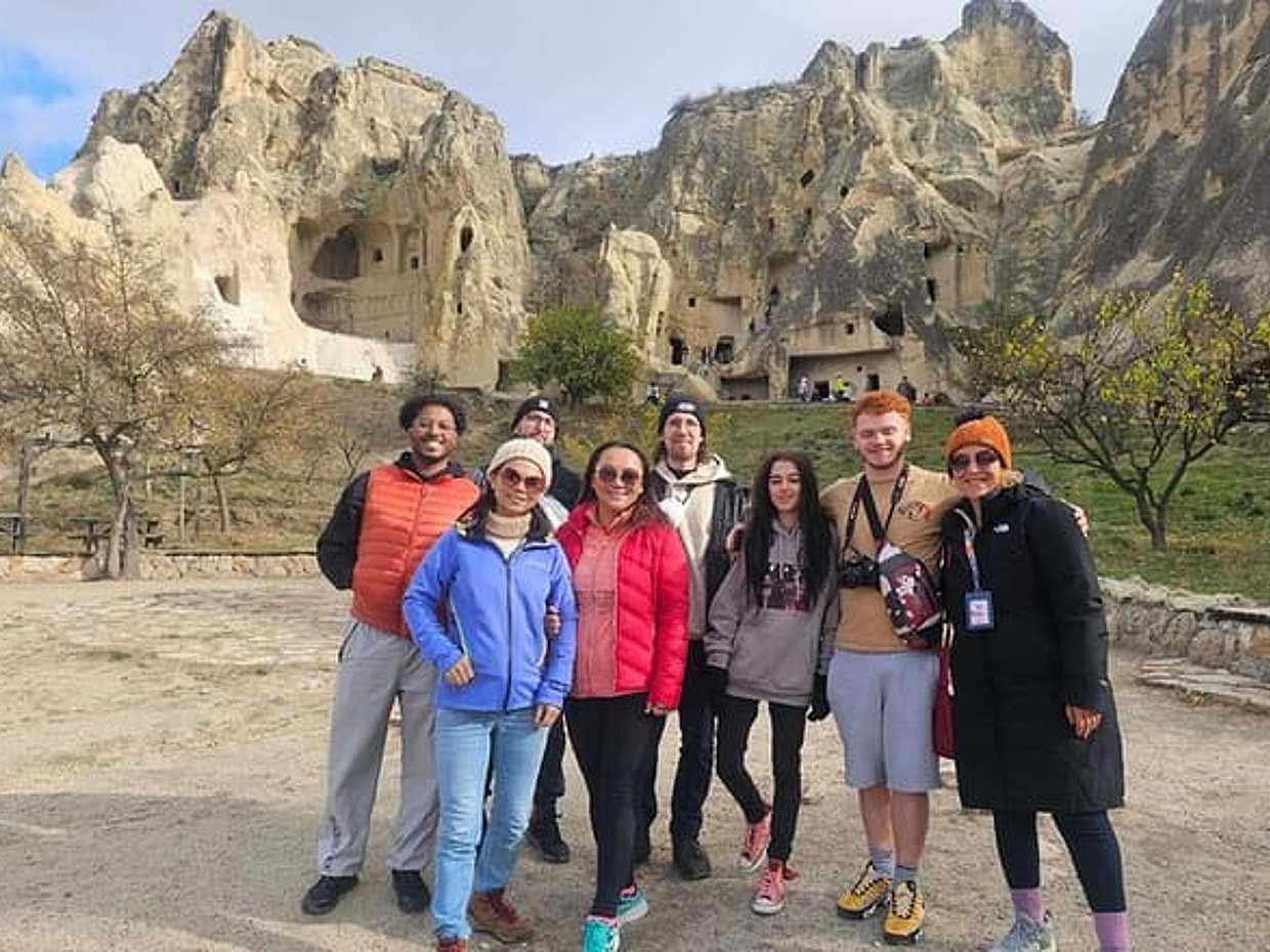 4 Days Istanbul&Cappadocia w/cave hotel+optional balloon