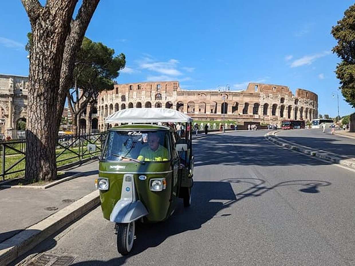 Private Tour Piaggio Ape Car Appia Antica & Food Tour, photo 3