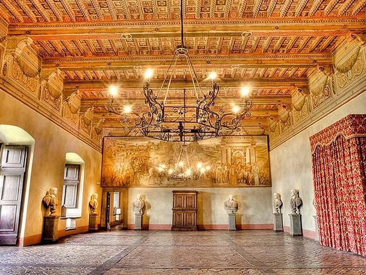"Tour Privado: Tour medieval romántico y de misterios castillo Odescalchi en Italia, Roma", photo 2