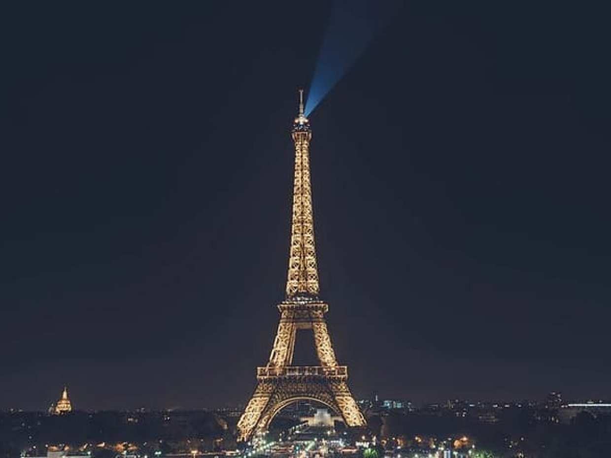 3 hour Paris by Night Tour Hotel Pickup drop with Wine Tasting, photo 4