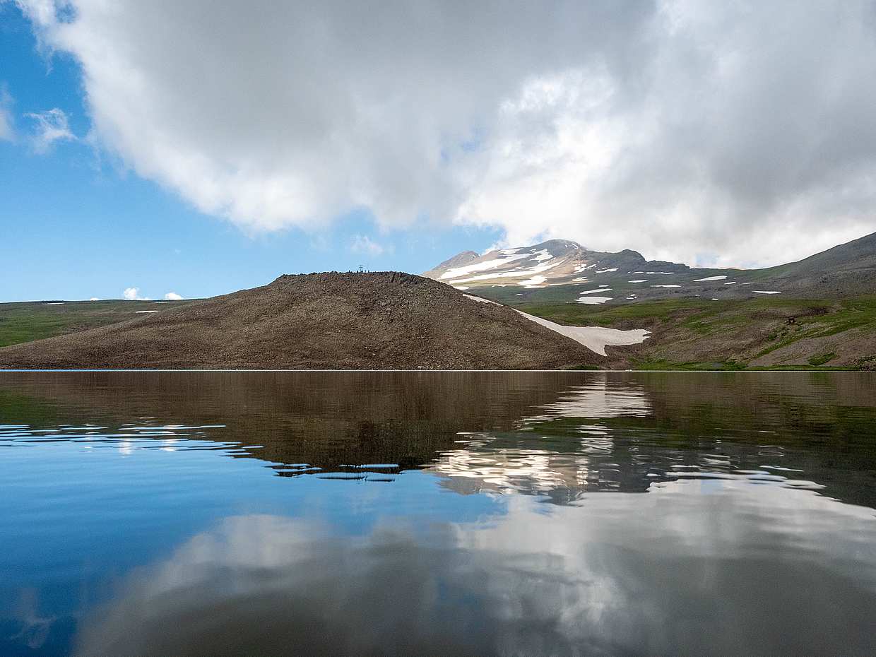 Private Tour to Mount Aragats, Lake Kari and Saghmosavank Monastery in Armenia, Yerevan, photo 4