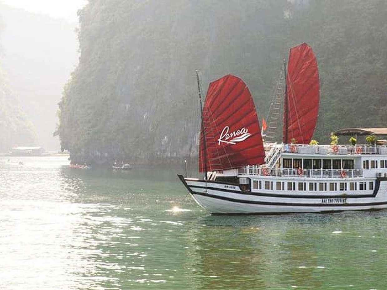 From Hanoi to Ninh Binh and Bai Tu Long Cruise 4 days 3 nights, photo 5