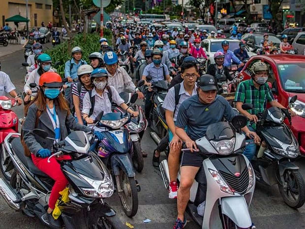 Small-group Saigon Sky View & Michelin Street Eats in Vietnam, Ho Chi Minh City, photo 2