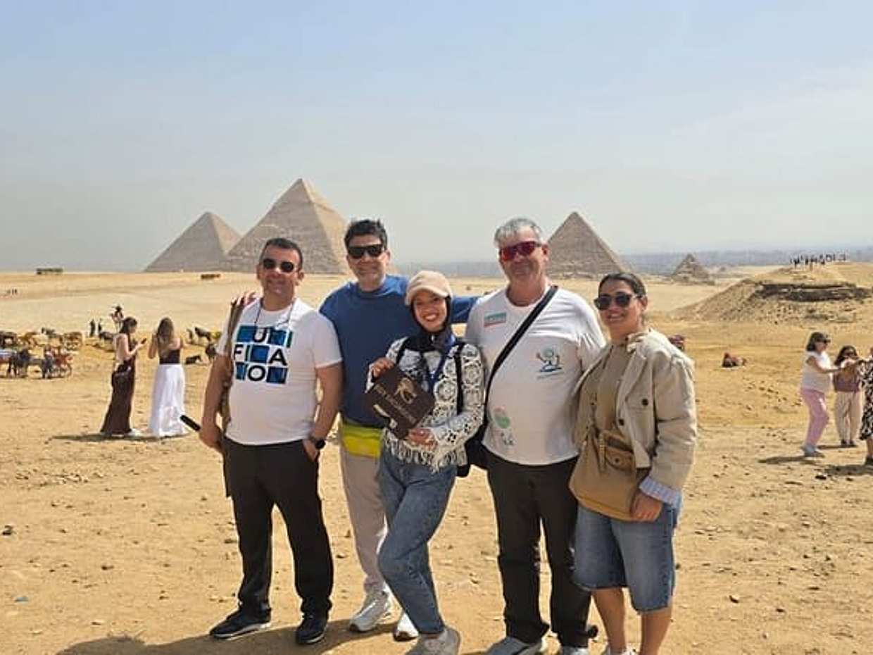 Pirámides de Giza Saqqara y Menfis Excursión de un día VIP en Egipto, El Cairo