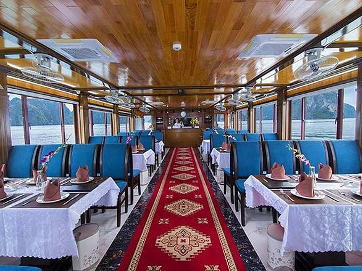 Private Transfer On Expressway & Join Deluxe Cruise in Halong Bay, photo 4