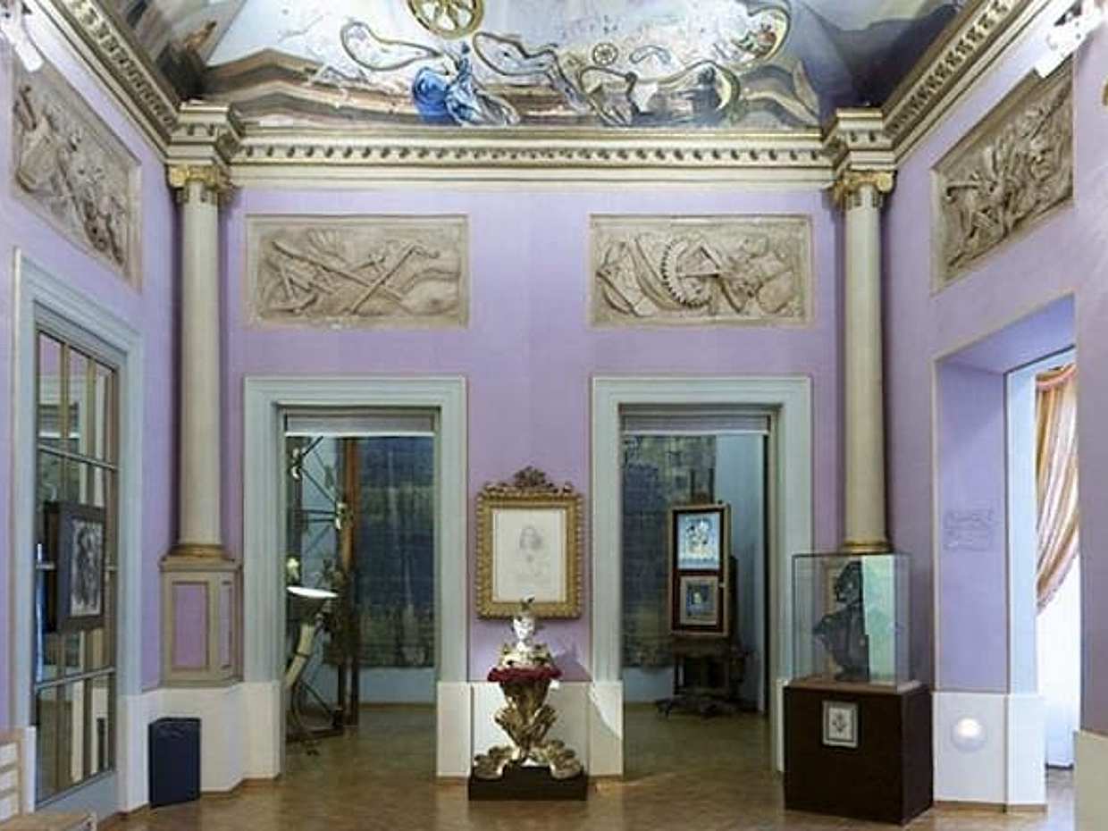 Private Dalí Museum & Gala Castle Tour + Authentic Local Lunch, photo 2