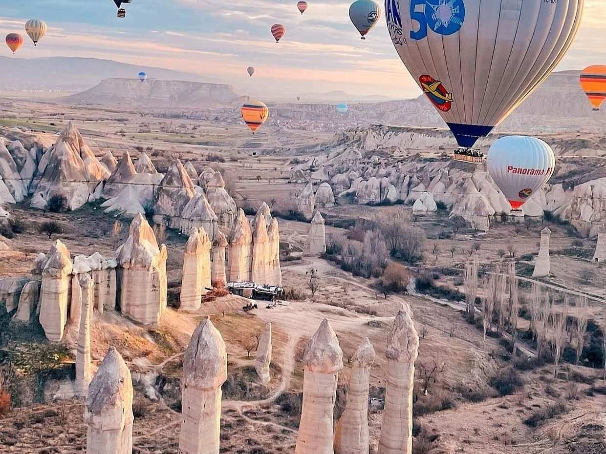 Balloon Watching Tour in Turkey, Göreme, photo 2