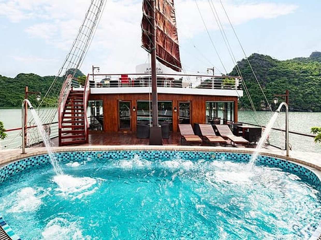 Amanda Cruise Luxury Halong Bay and Lan Ha Bay 2 Days Tour, photo 5