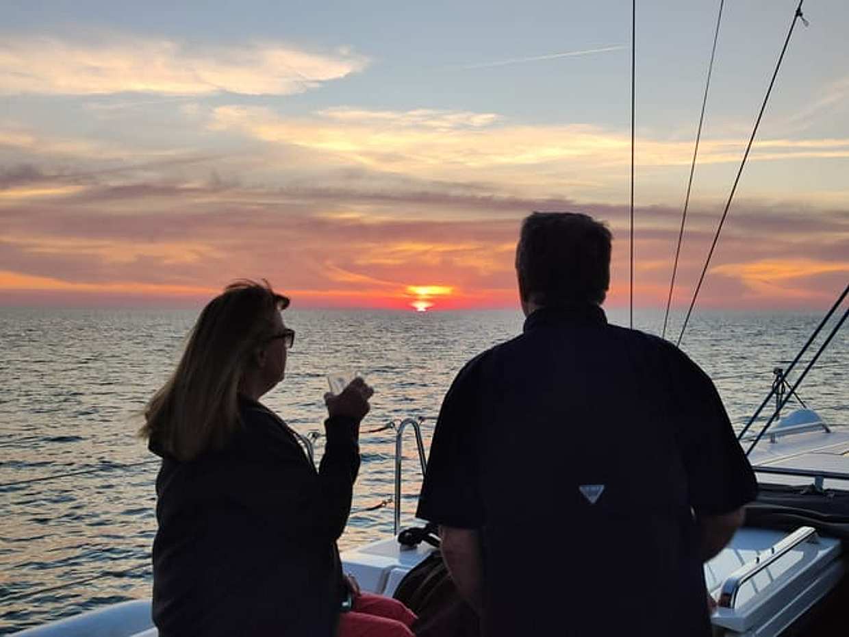 "Cascais Luxus Sonnenuntergang Private 2-stündige Kreuzfahrt mit einem Begrüßungsgetränk in Portugal", photo 3
