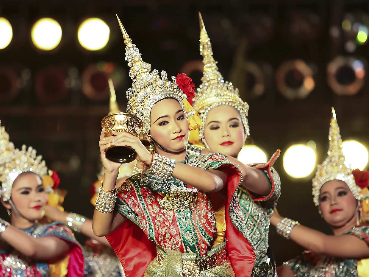 Bangkok Grand Pearl Luxury Dinner Cruise with Live Music and Show, Thailand, photo 3