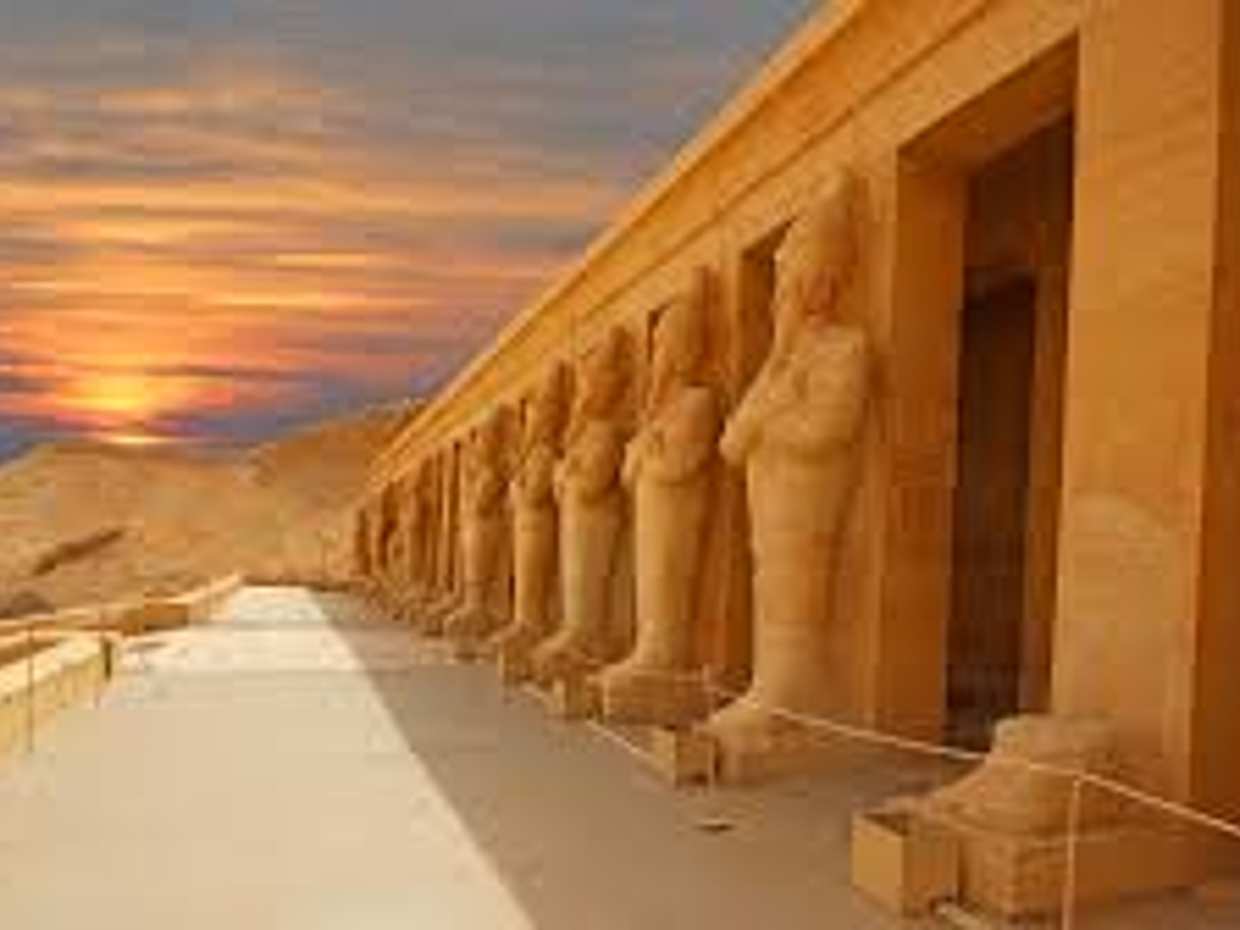 Cestovní výlet do Luxoru z Hurghady s vyzvednutím v hotelu a obědem autobusem v Egyptě