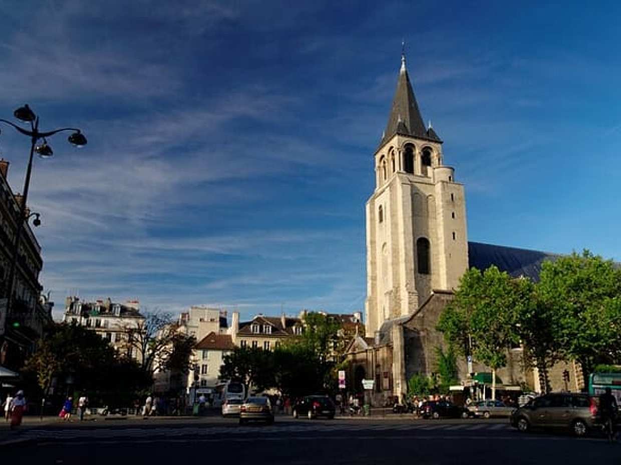 CDG Transfers , Eiffel & Walking Tour in Saint Germain des Prés