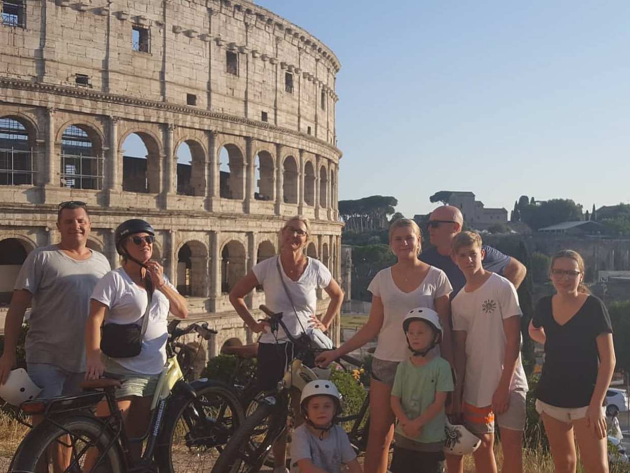 Half-Day WOW Rome Highlights Bike Tour with Skip-the-Line Colosseum Guided Visit in Italy, photo 4