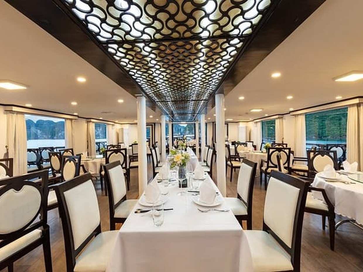 5 Star Amanda Cruise - Luxury Overnight Cruise Halong Bay (2D1N), Vietnam, photo 2