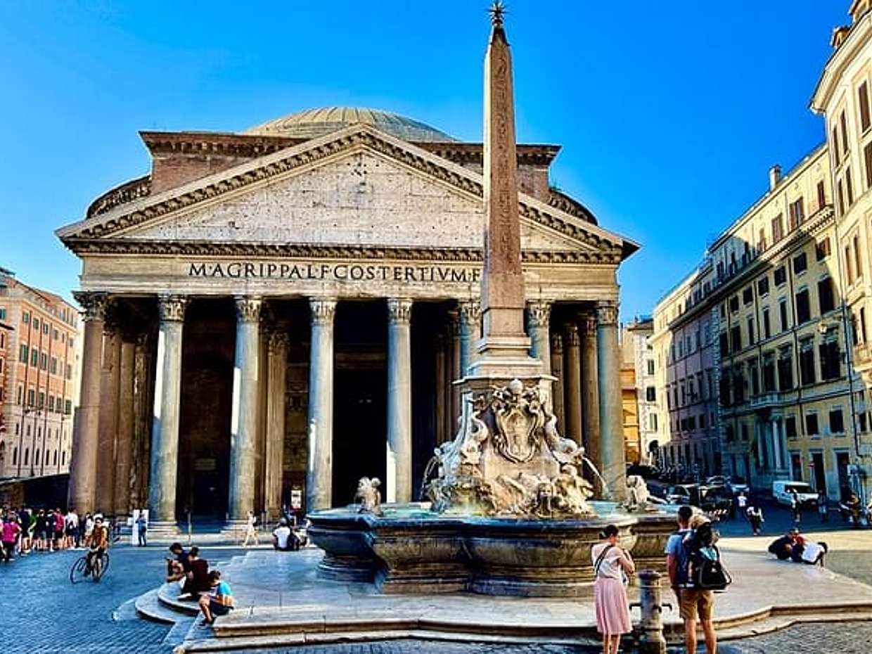 Rome Pantheon Visit and Top Food Tasting with Wine Pairing