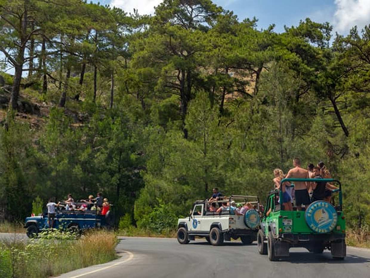 Green Canyon Jeep Safari with Lunch, Waterfall and Boat Trip, photo 3