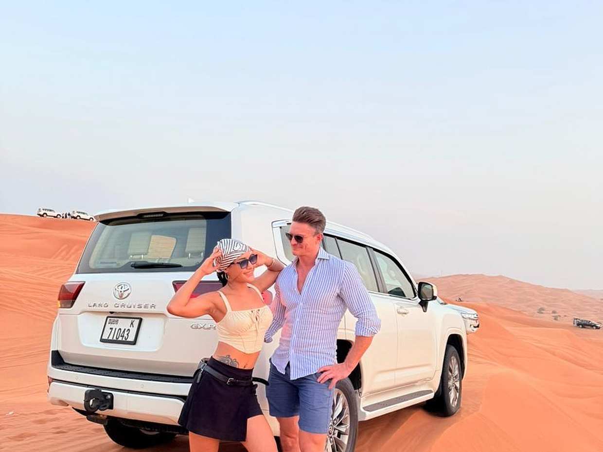 VIP Evening Desert Safari with Live BBQ Dinner in United Arab Emirates, Dubai, photo 4