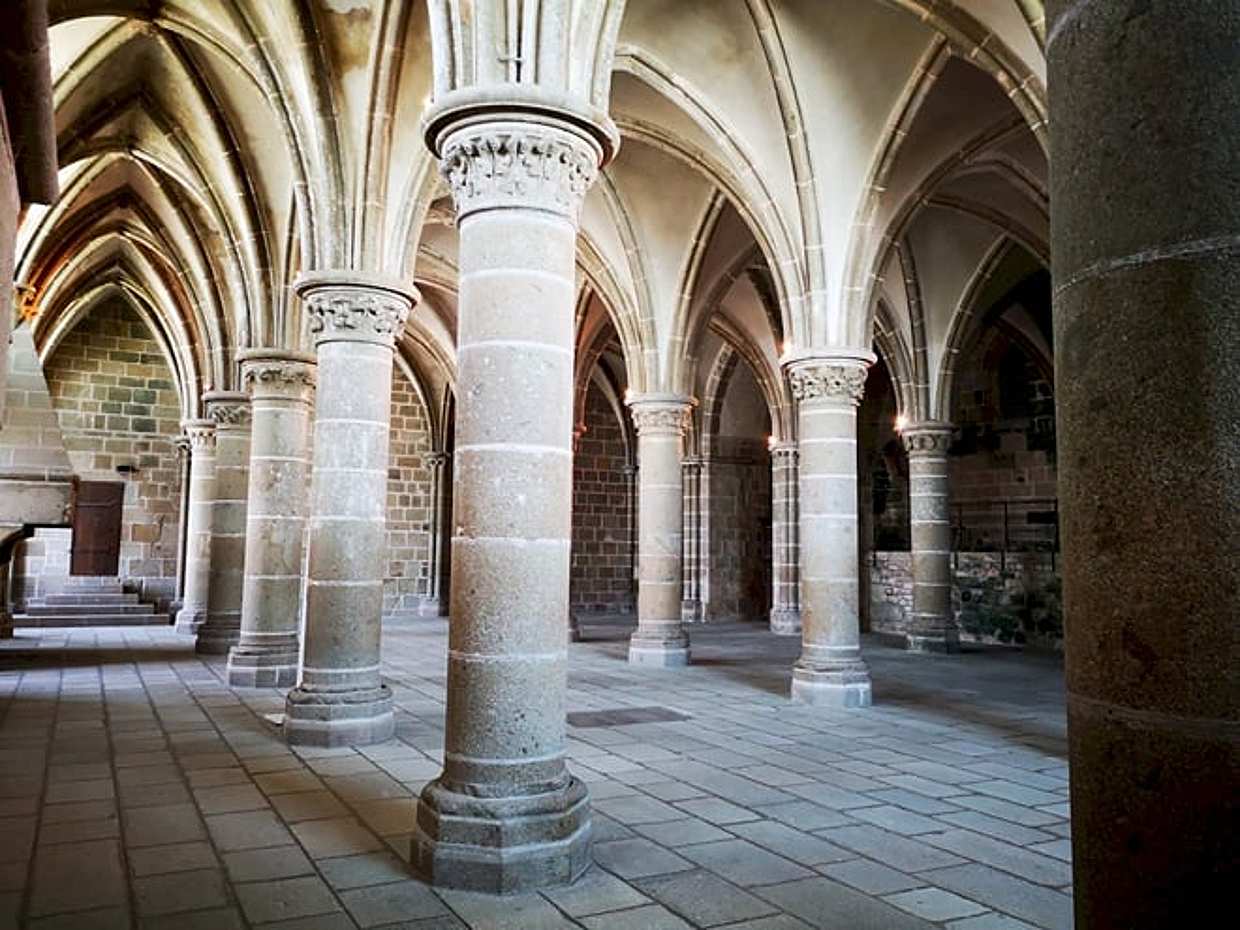 Saint-Malo Private Shore Excursion: Mont Saint Michel Village & Abbey Tour, photo 4