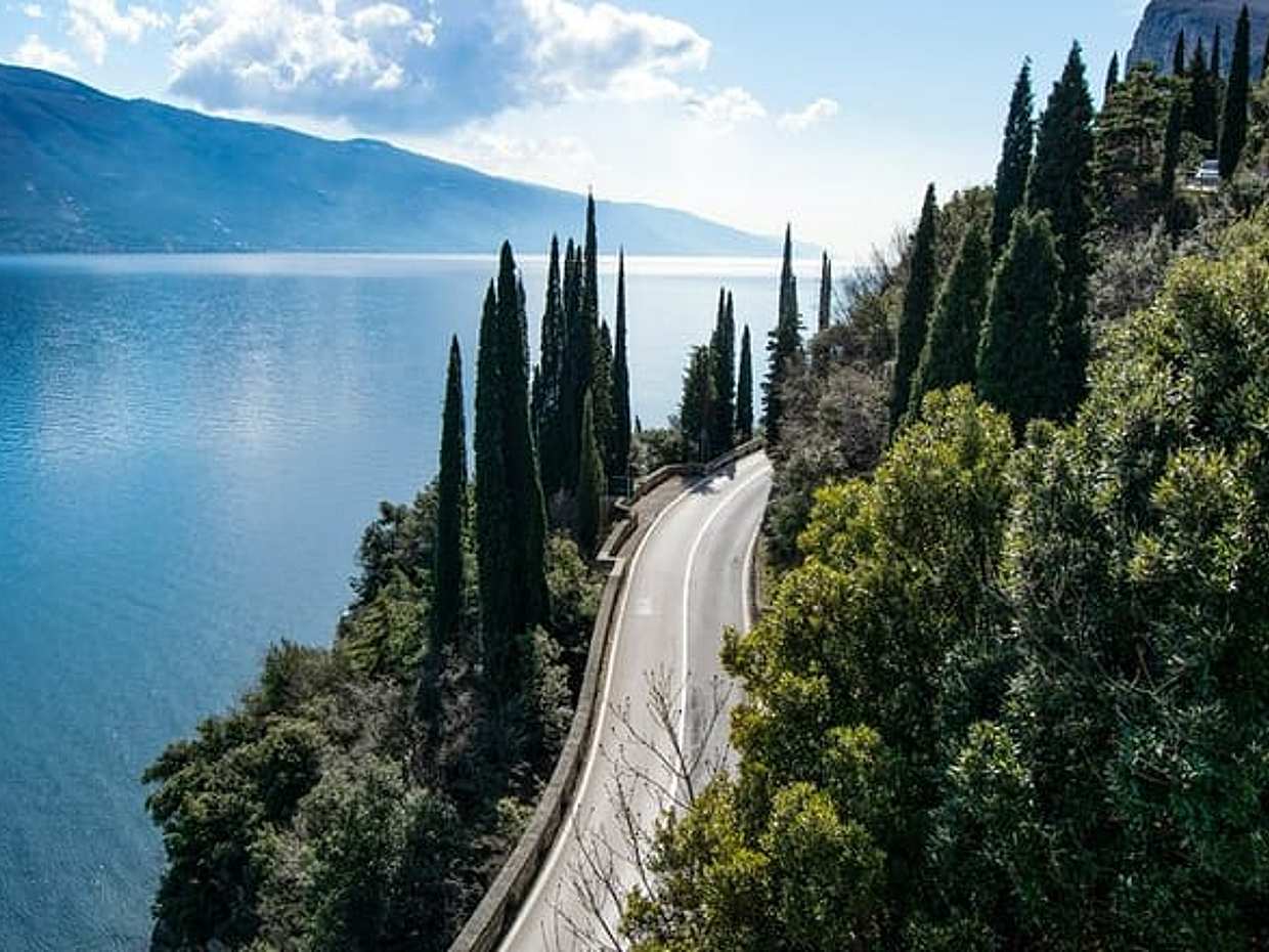 Private Day Trip from Venice to Lake Garda in Italy, photo 2