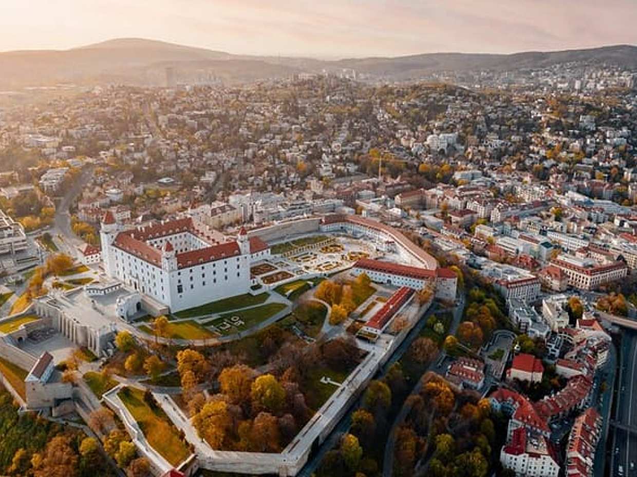 Private day trip from Budapest to Bratislava, Vienna, and back in Hungary, photo 2