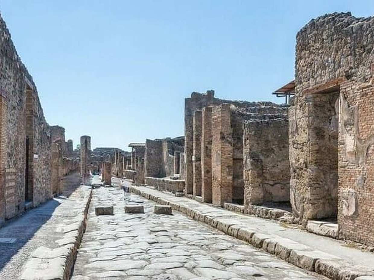 Private Tour Pompeii excavations, photo 4
