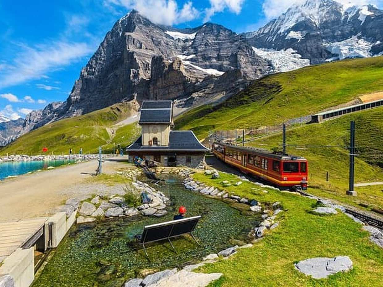 Private tour from Zurich to top of Europe Jungfraujoch & Bern in Switzerland, Zürich, photo 2
