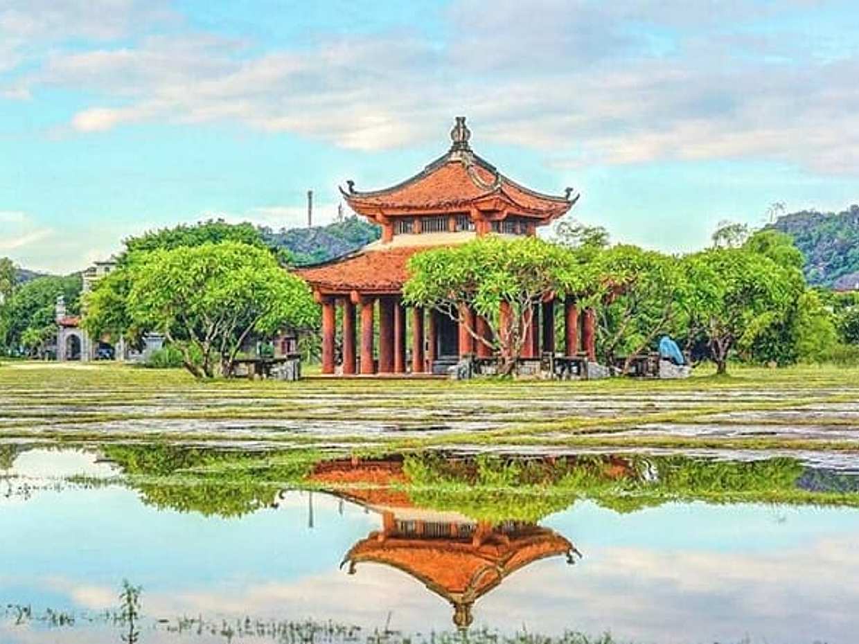 Day Trip to the Ancient Capital of Ninh Binh from Hanoi