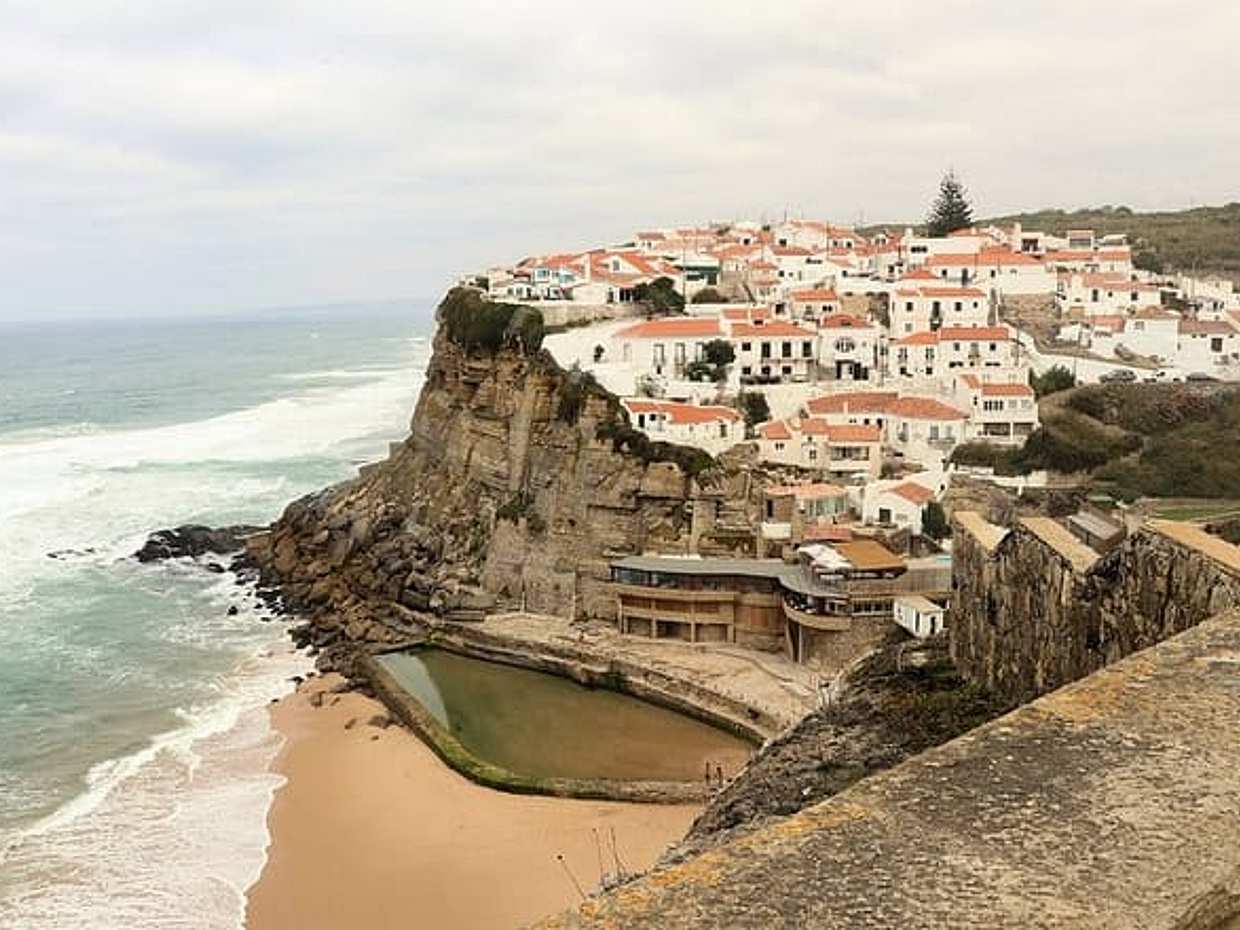 Private day trip from Lisboa to Cascais & Sintra, local driver in Portugal, Lisbon, photo 5