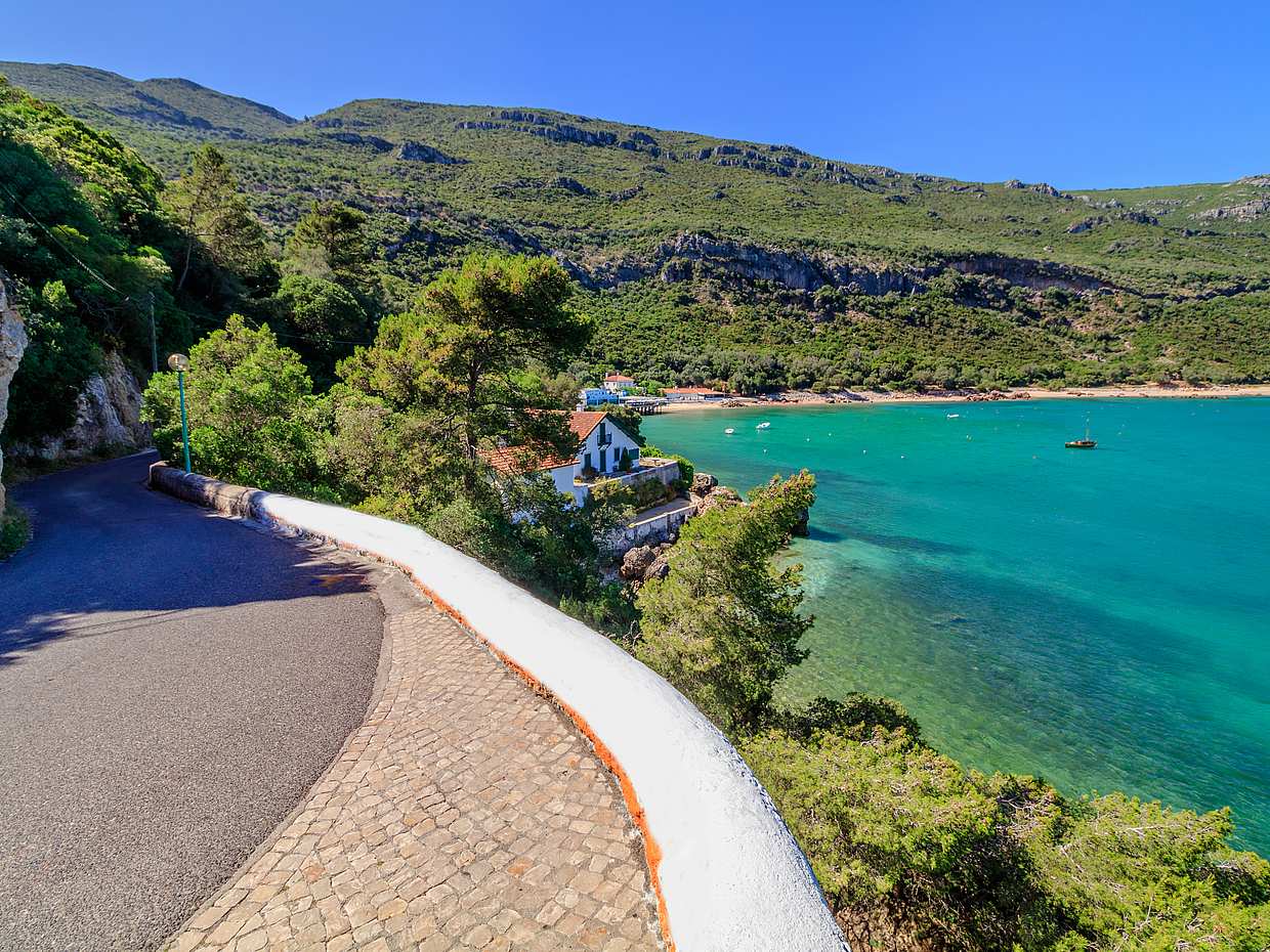 Φυσικό Πάρκο Arrábida και Sesimbra από τη Σίντρα στην Πορτογαλία