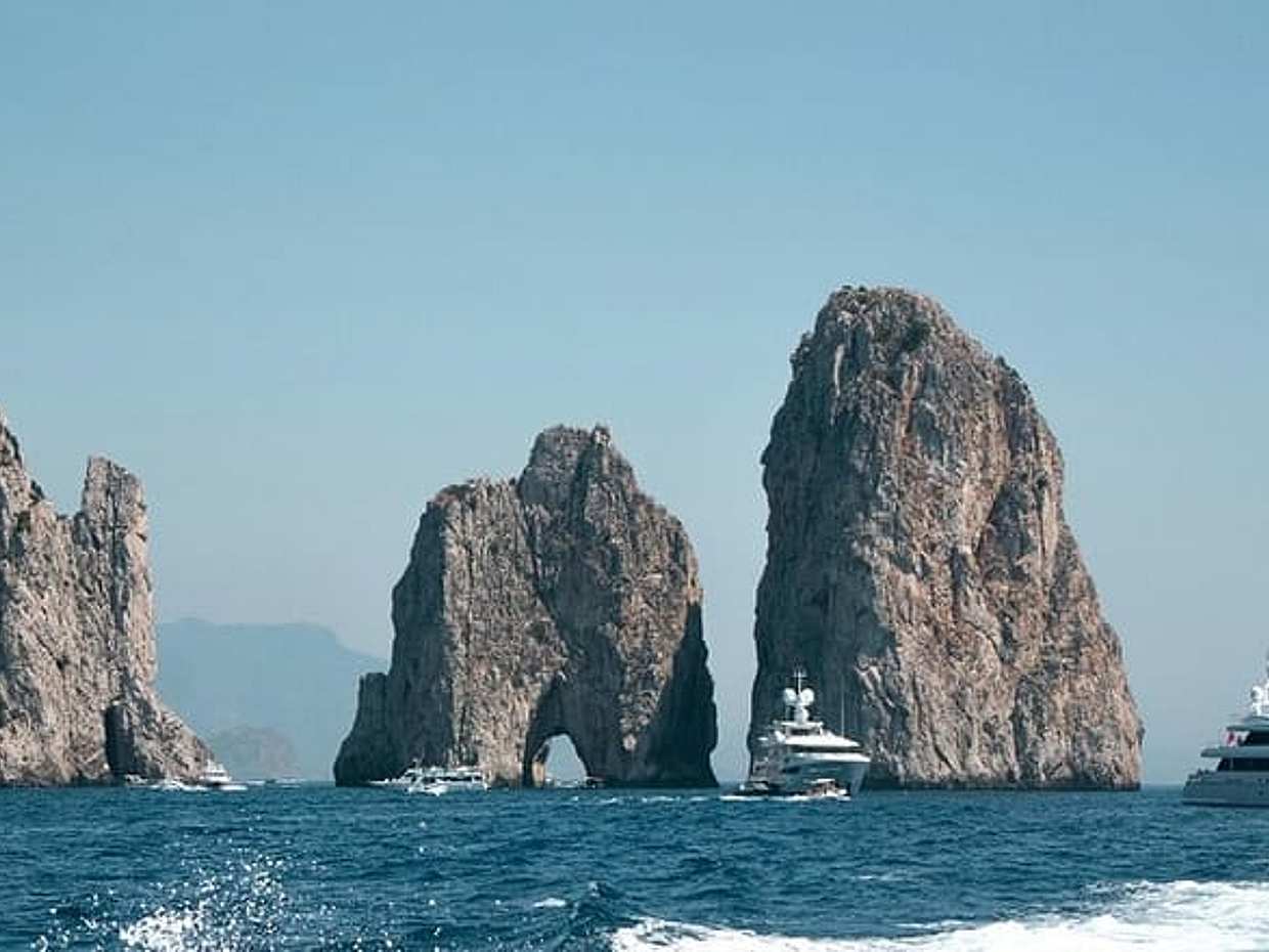 Capri Private Boat and Guided Tour No Stress Full Day Experience, photo 3