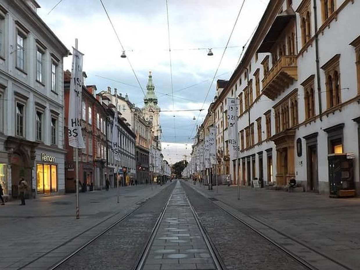 Experience Graz: Old Town & Scenic Funicular Ride to Schlossberg, photo 4