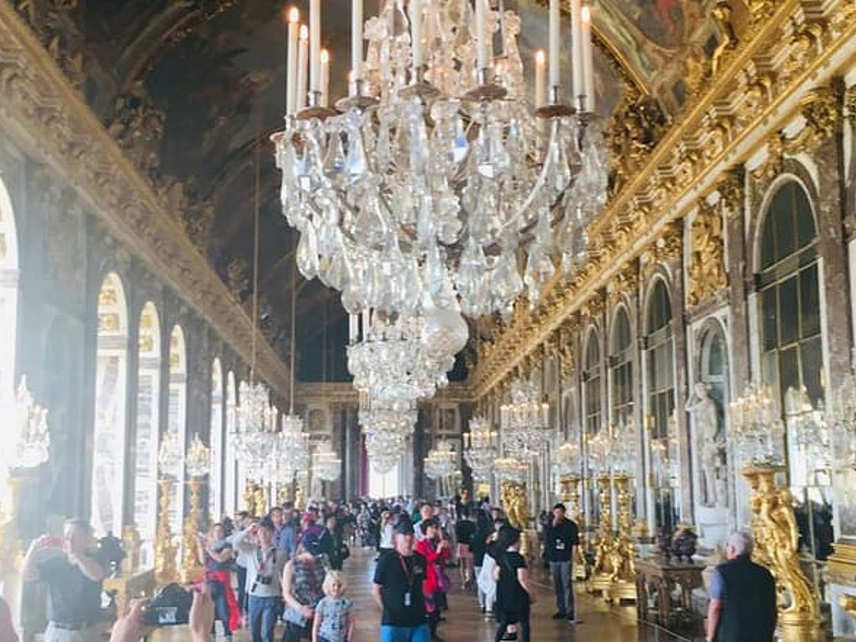 Versailles Palace Private Tailored Guided Tour With Hotel Pickup