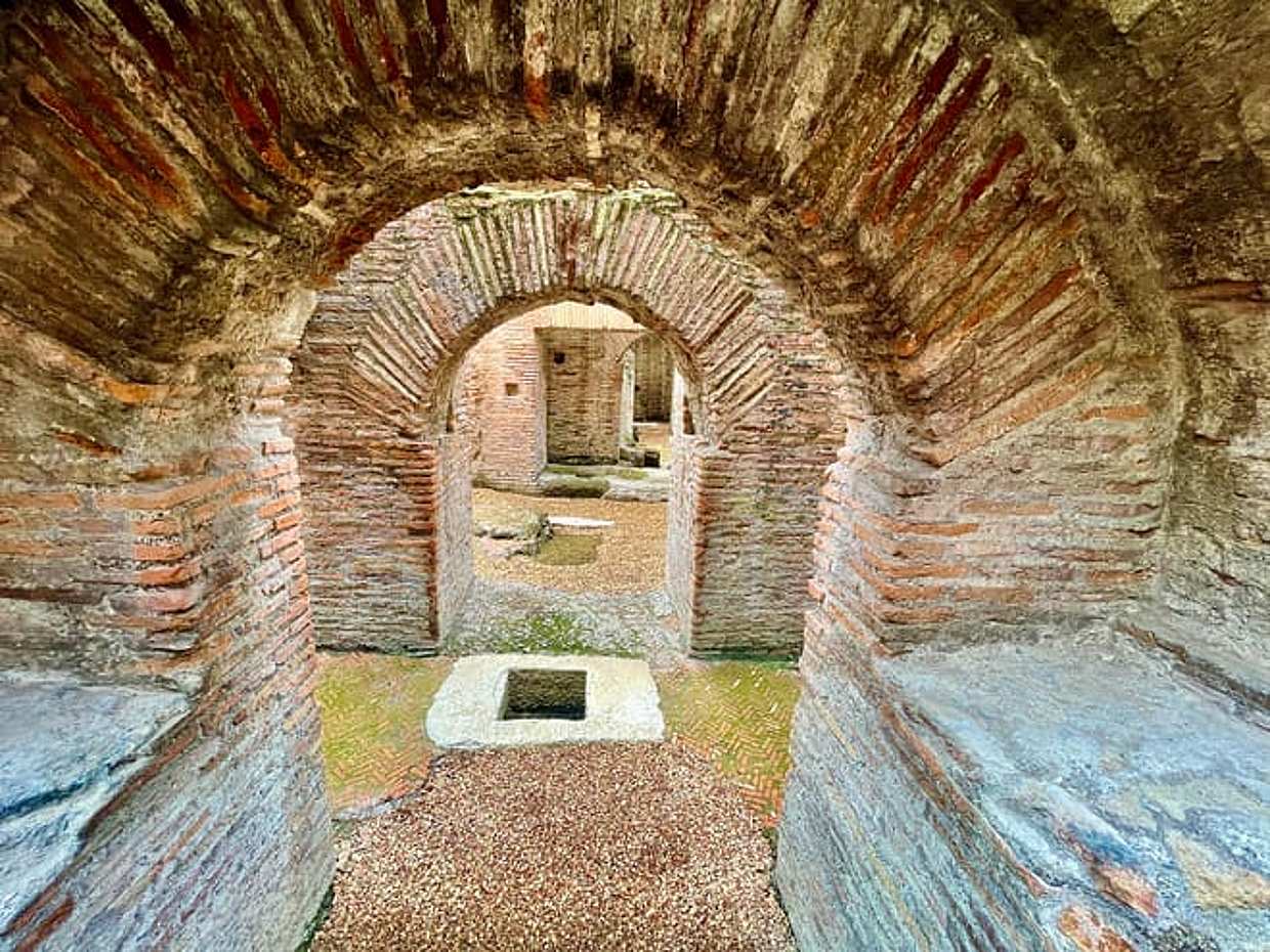 Colosseum Underground & Arena: Exclusive Private Tour of Ancient Rome, photo 5