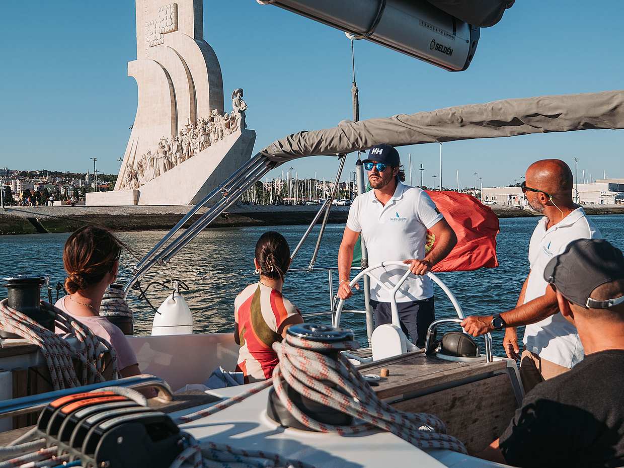 2 Hours Private Lisbon Sailing Tour- up to 10 people in Portugal, photo 2