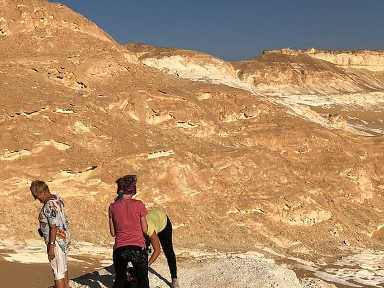 Private Tour in Bahariya Oasis and Black and White Desert, photo 2