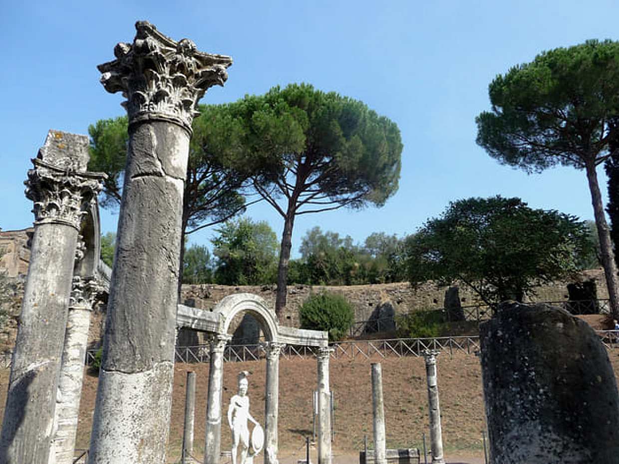 Small-Group Tour of Hadrian's Villa and Villa d'Este from Rome, photo 3