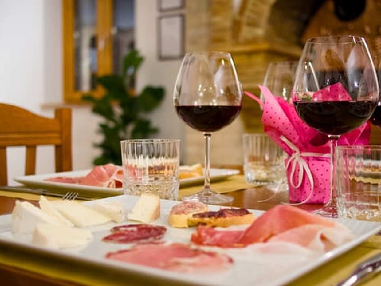 Marche: Tasting and Tour of Local Wines and Tastes at Cantina D'Erasmo