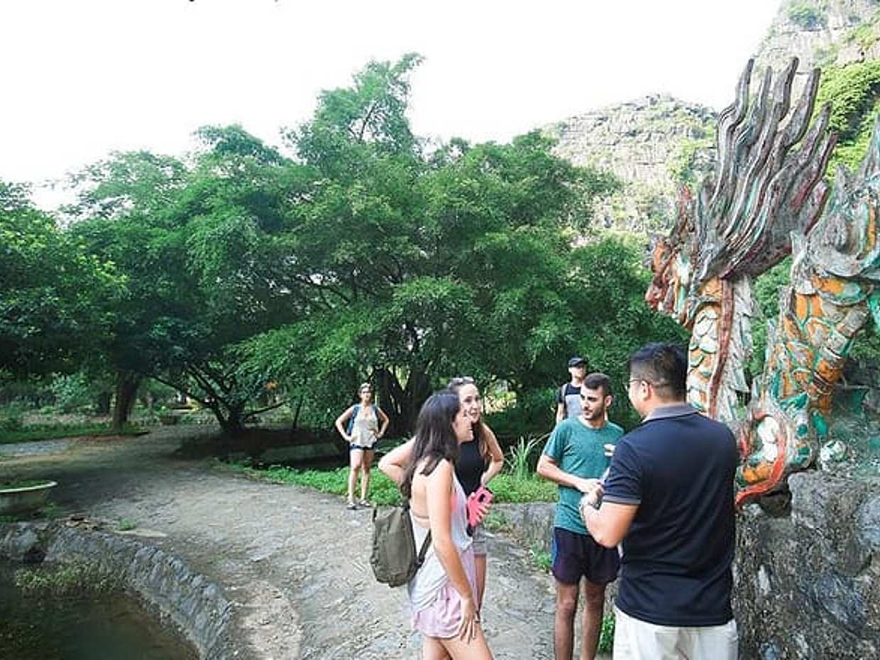 Hoa Lu, Tam Coc, Mua Cave With Amazing View - All Inclusive, photo 4