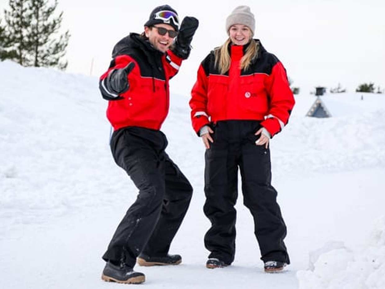 Warm winter clothing rental (a week), Levi