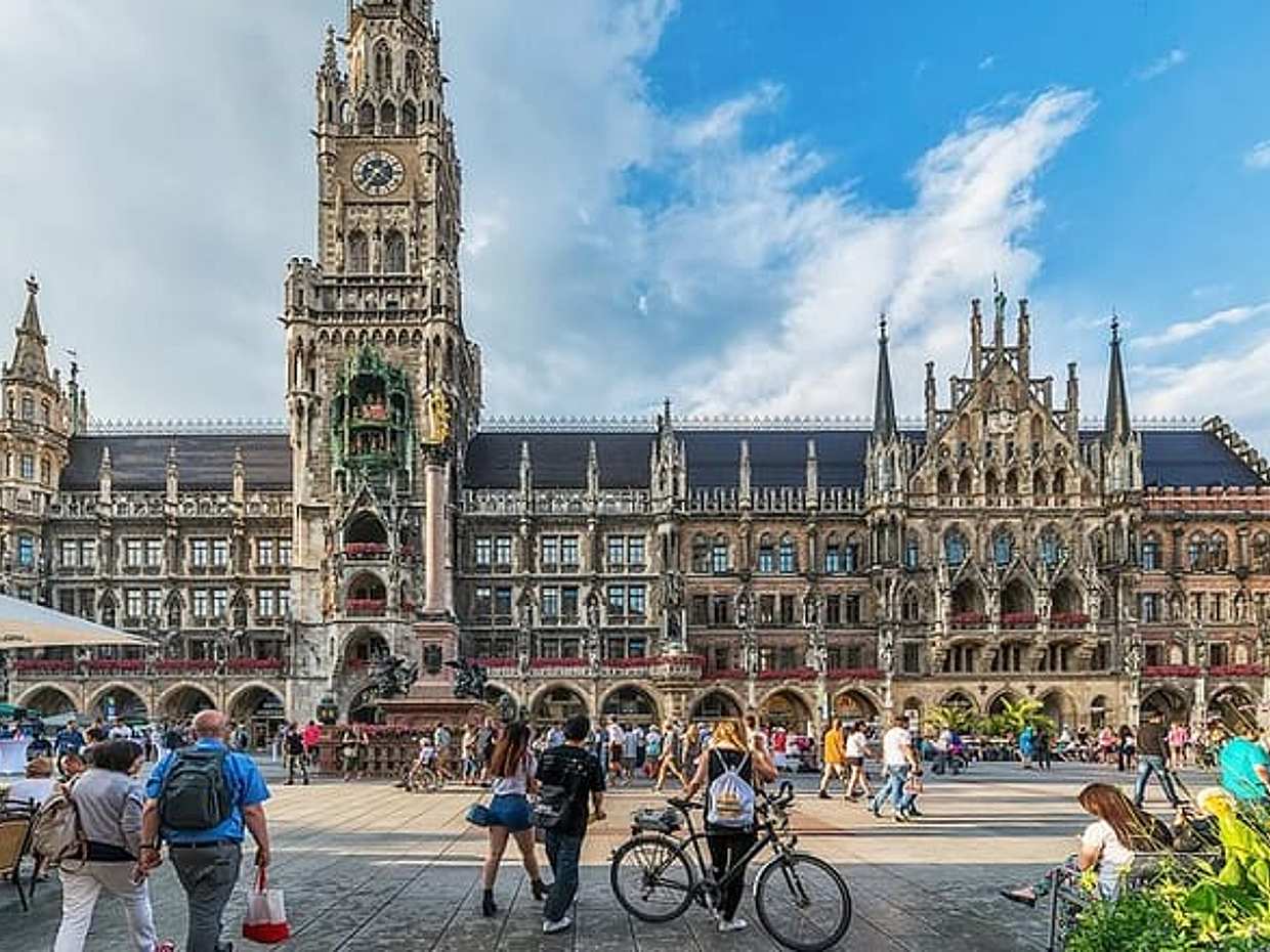 4 Hours Munich Private Tour with Hotel Pickup and Drop Off, photo 4