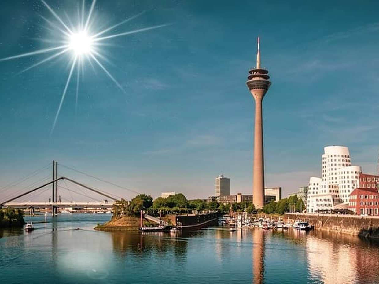 Huis-aan-huis privéchauffeur van Brugge naar Düsseldorf in België