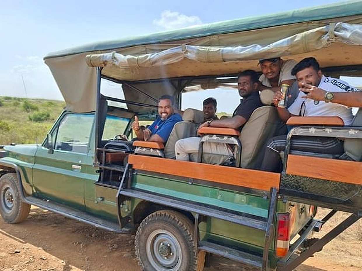 Nairobi Park Half-Day Open Game Viewer Landcruiser Safari in Kenya, photo 3