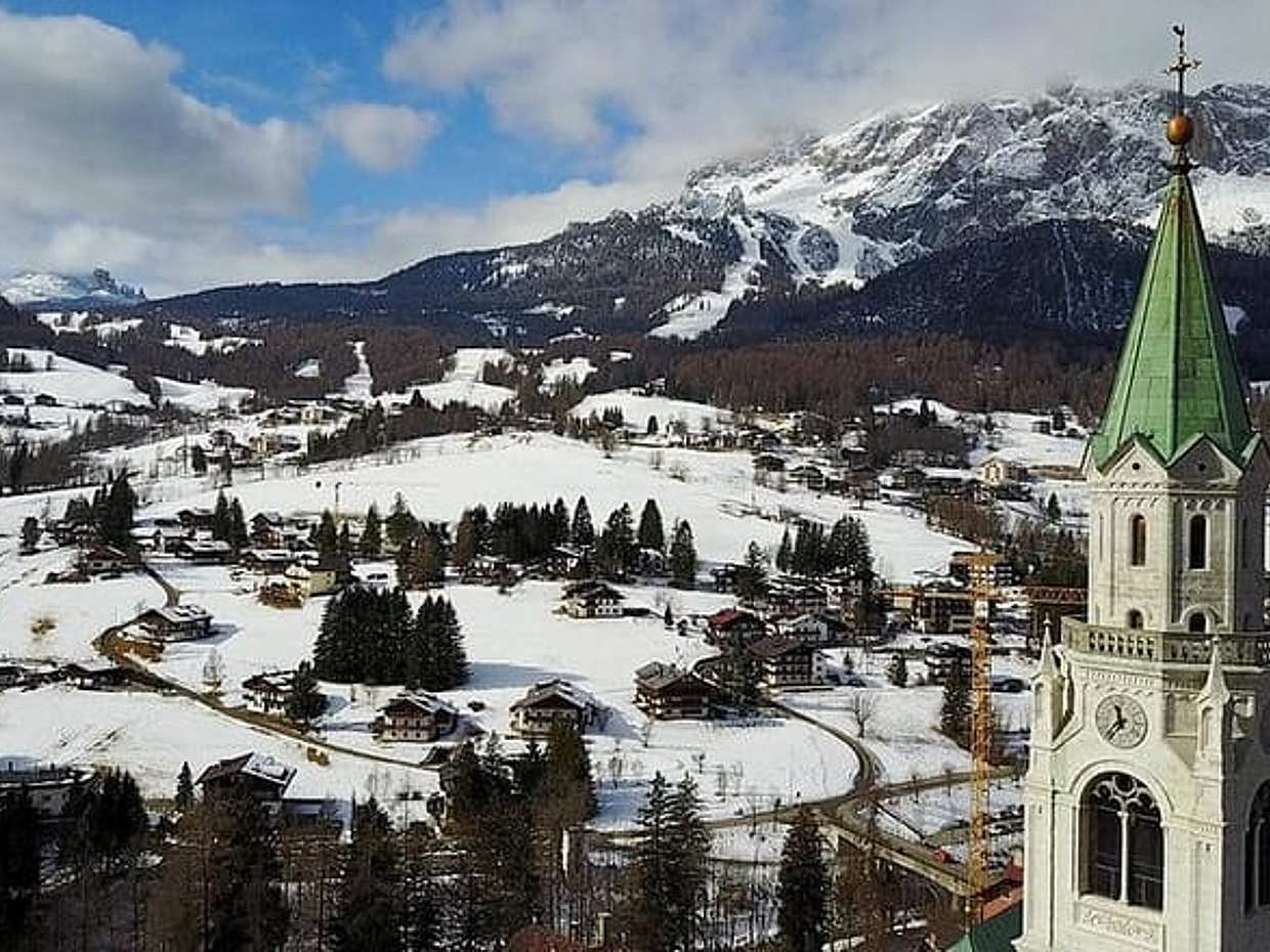 Private Dolomites Day Trip from Venice by mercedes Viano, photo 2