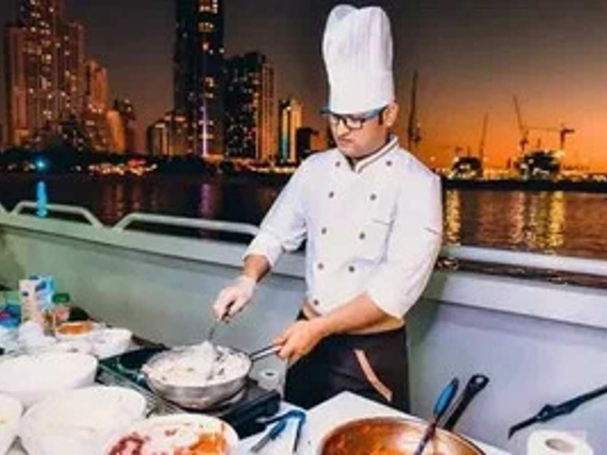Dubai Xclusive Paylaşımlı Ay Işığı Lüks Yat Turu ve Barbekü, Birleşik Arap Emirlikleri
, photo 2