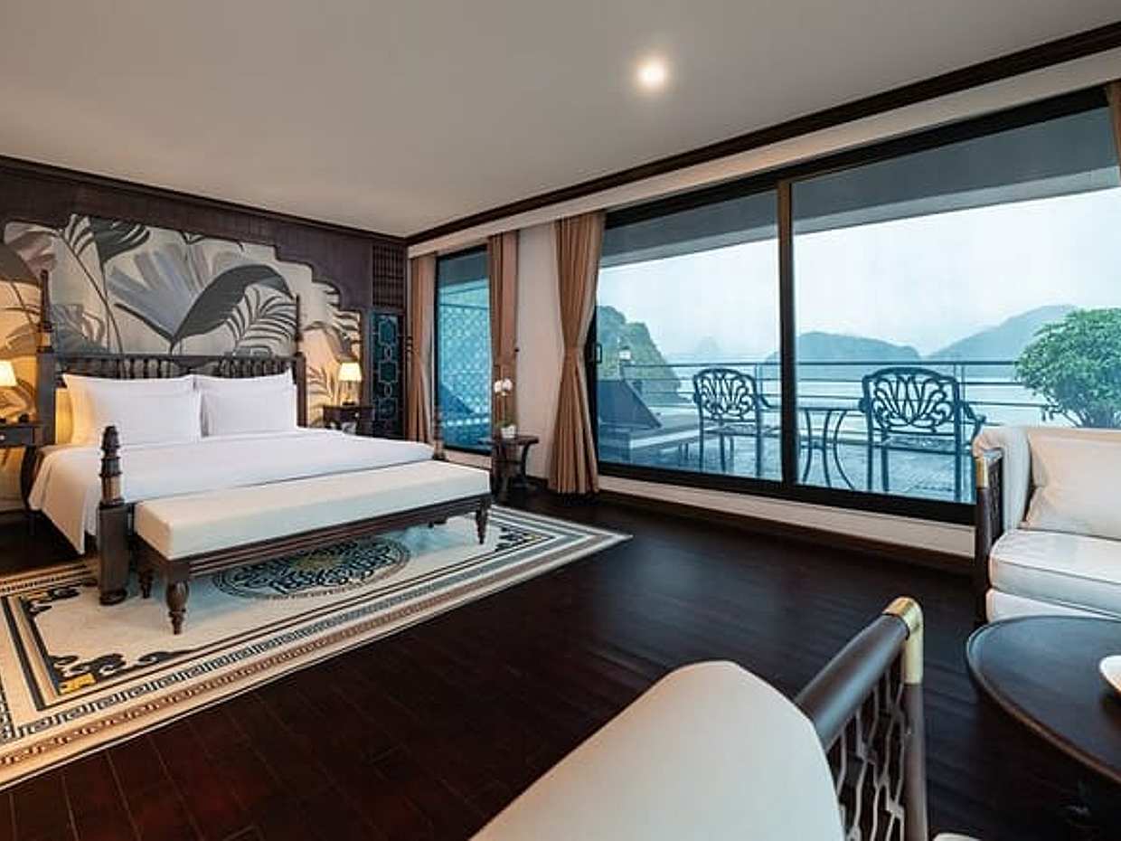 Hanoi: 2D1N Lan Ha Bay & Halong Bay Cruise with Balcony & Bathtub, photo 5