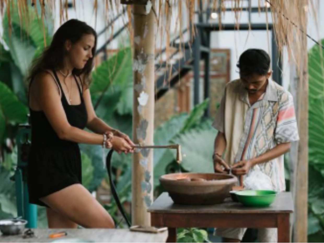 Atelier de création de bijoux en argent à Bali et visite de l'usine Artika Silver en Indonésie
