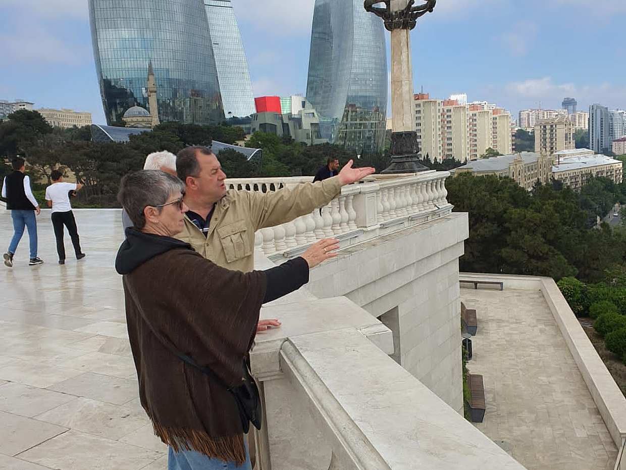 Baku Modern City Car Tour in Azerbaijan, photo 4