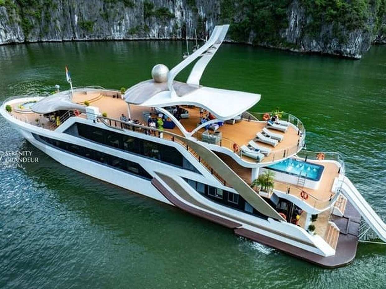 Hanoi to Cat Ba Island & Lan Ha Bay 5-Star Day Cruise with Lunch, photo 2
