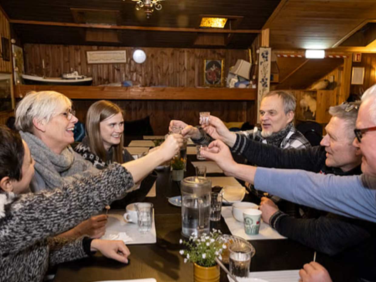 Víkendová prohlídka jídla v Reykjavíku se zastávkou na bleším trhu v Reykjavíku na Islandu, Prohlídka jídla v Reykjavíku a bleší trh, photo 3