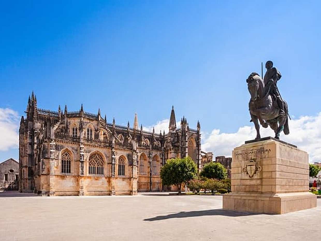 Fátima, Batalha, Nazaré and Óbidos Day Trip from Lisbon in Portugal, photo 5